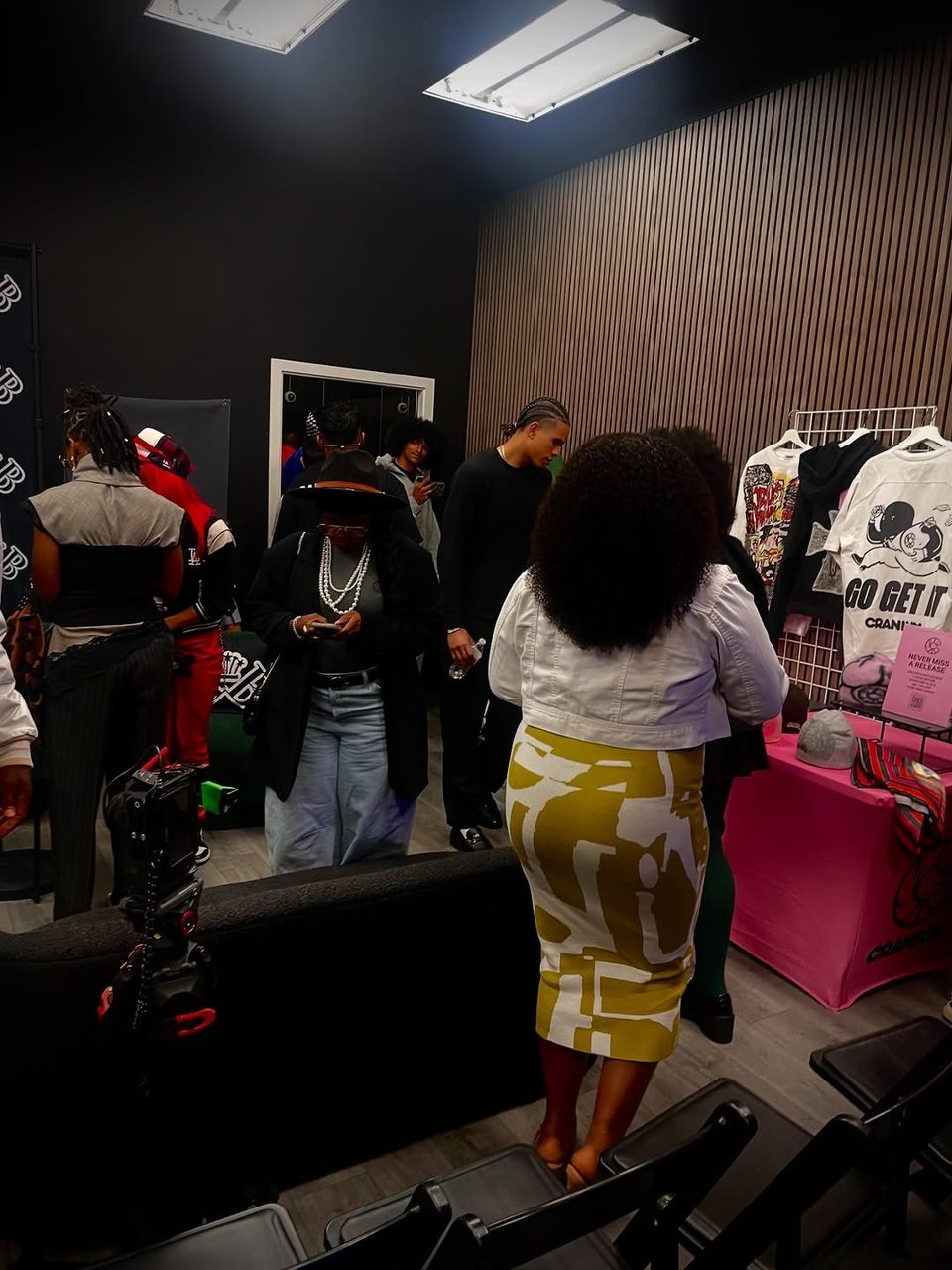 Shopping the vendor racks